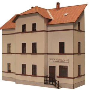 01-22-TT - Vorstadthaus mit weißen Putz und Laden