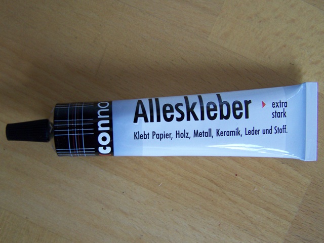 alleskleber.jpg